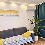 Comfortable Apart, Old Town, Free Parking, Hanging Bed, Wi-Fi, Lift, Aircon,Self Check-In 24H, Stare Miasto, Winda, Nowy Budynek, Garaz 0 Zl, Klima