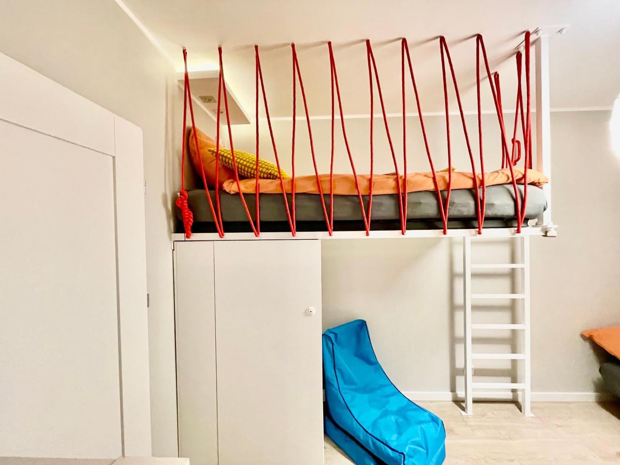 Comfortable Apart, Old Town, Free Parking, Hanging Bed, Wi-fi, Lift, Aircon,self Check-in 24h, Stare Miasto, Winda, Nowy Budynek, Garaz 0 Zl, Klima Apartment