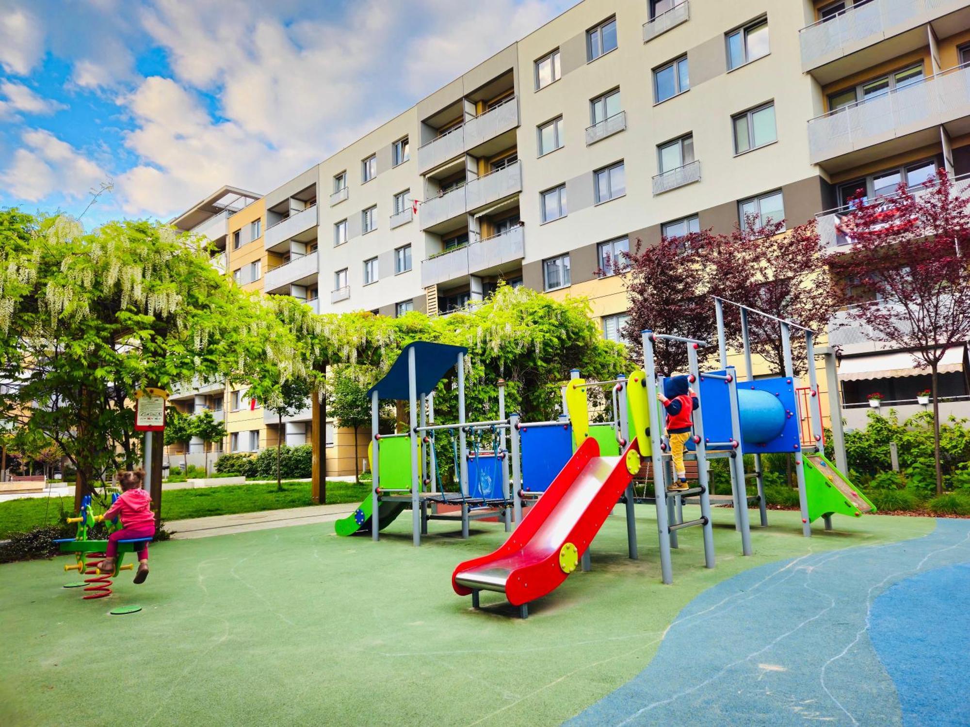 Comfortable Apart, Old Town, Free Parking, Hanging Bed, Wi-fi, Lift, Aircon,self Check-in 24h, Stare Miasto, Winda, Nowy Budynek, Garaz 0 Zl, Klima Apartment