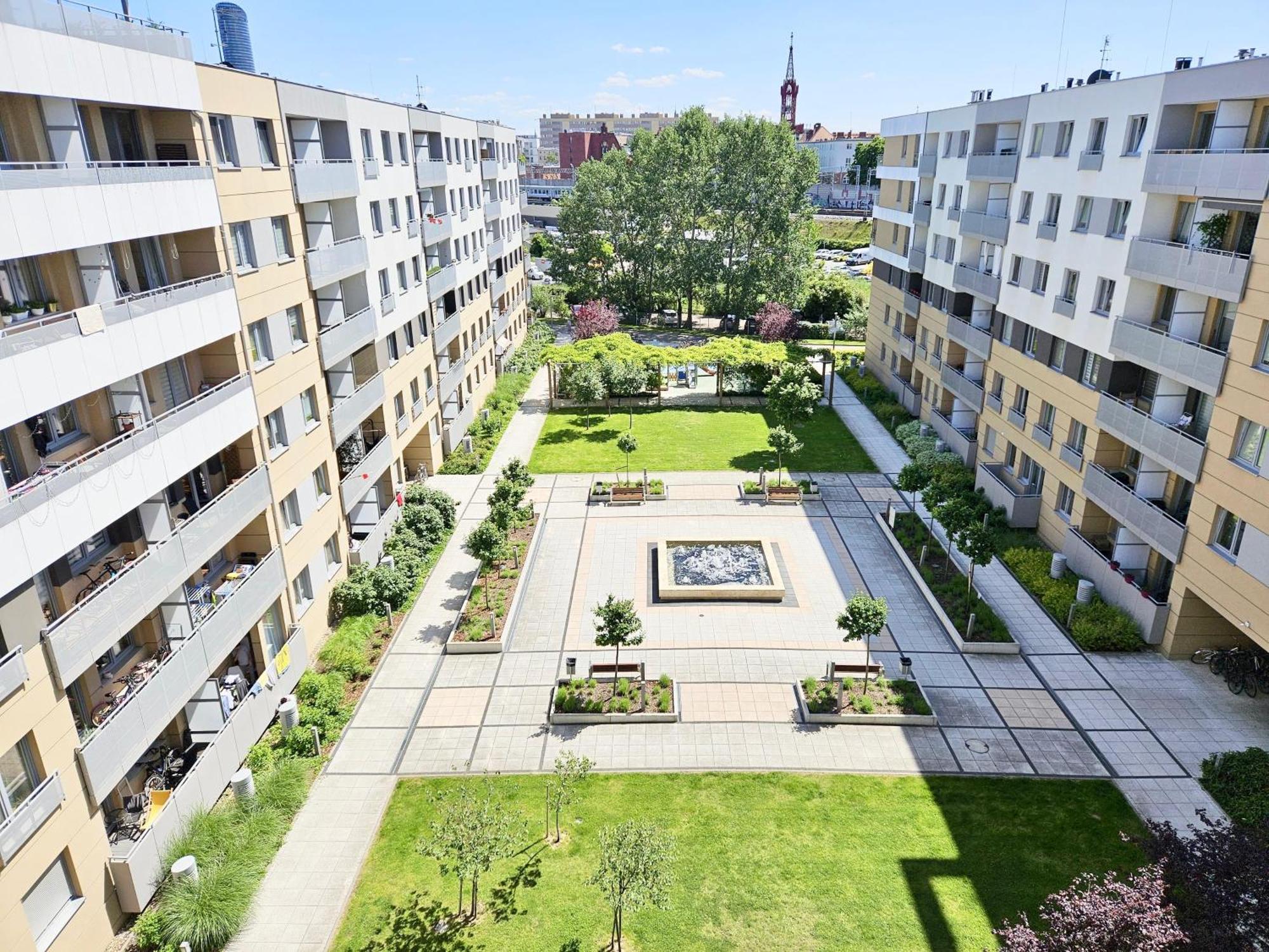 Comfortable Apart, Old Town, Free Parking, Hanging Bed, Wi-fi, Lift, Aircon,self Check-in 24h, Stare Miasto, Winda, Nowy Budynek, Garaz 0 Zl, Klima Apartment